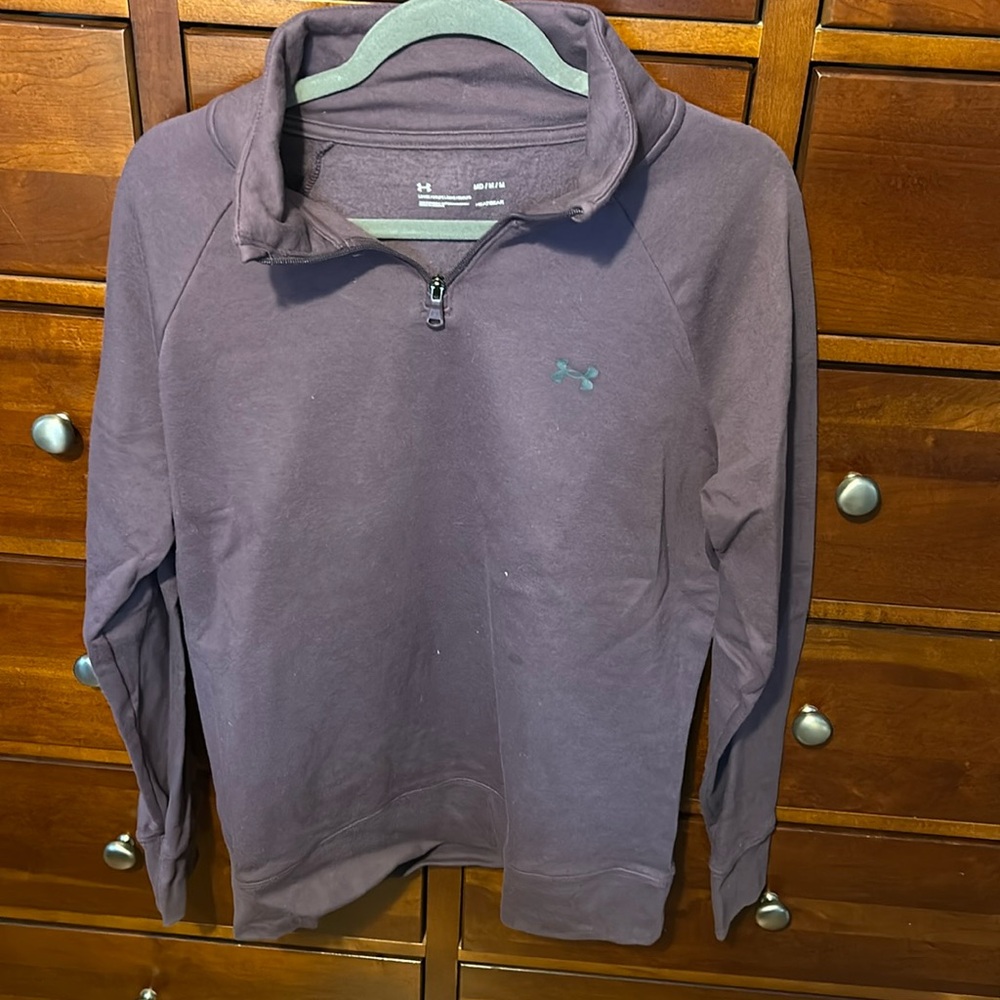 Under Armour size medium heat gear plum 1/4 zip